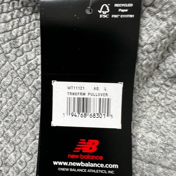 New Balance Transform Spring Loft Pullover Turtleneck Sweatshirt Large NEW 292 - Picture 2 of 5